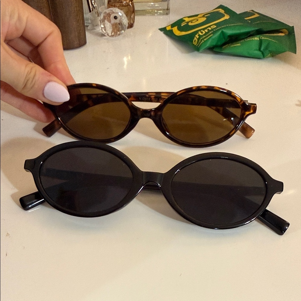 Women’s Oval Sunglasses - Black and Tortoiseshell